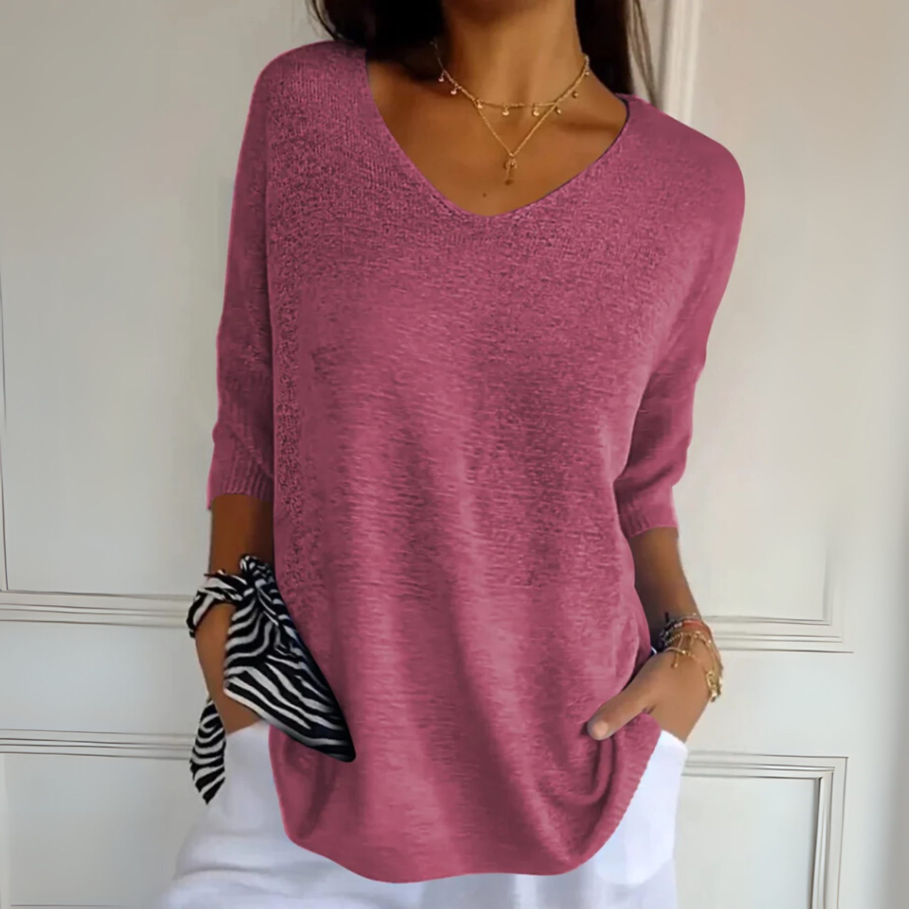 Aida | Lightweight Shirt with V-Neck
