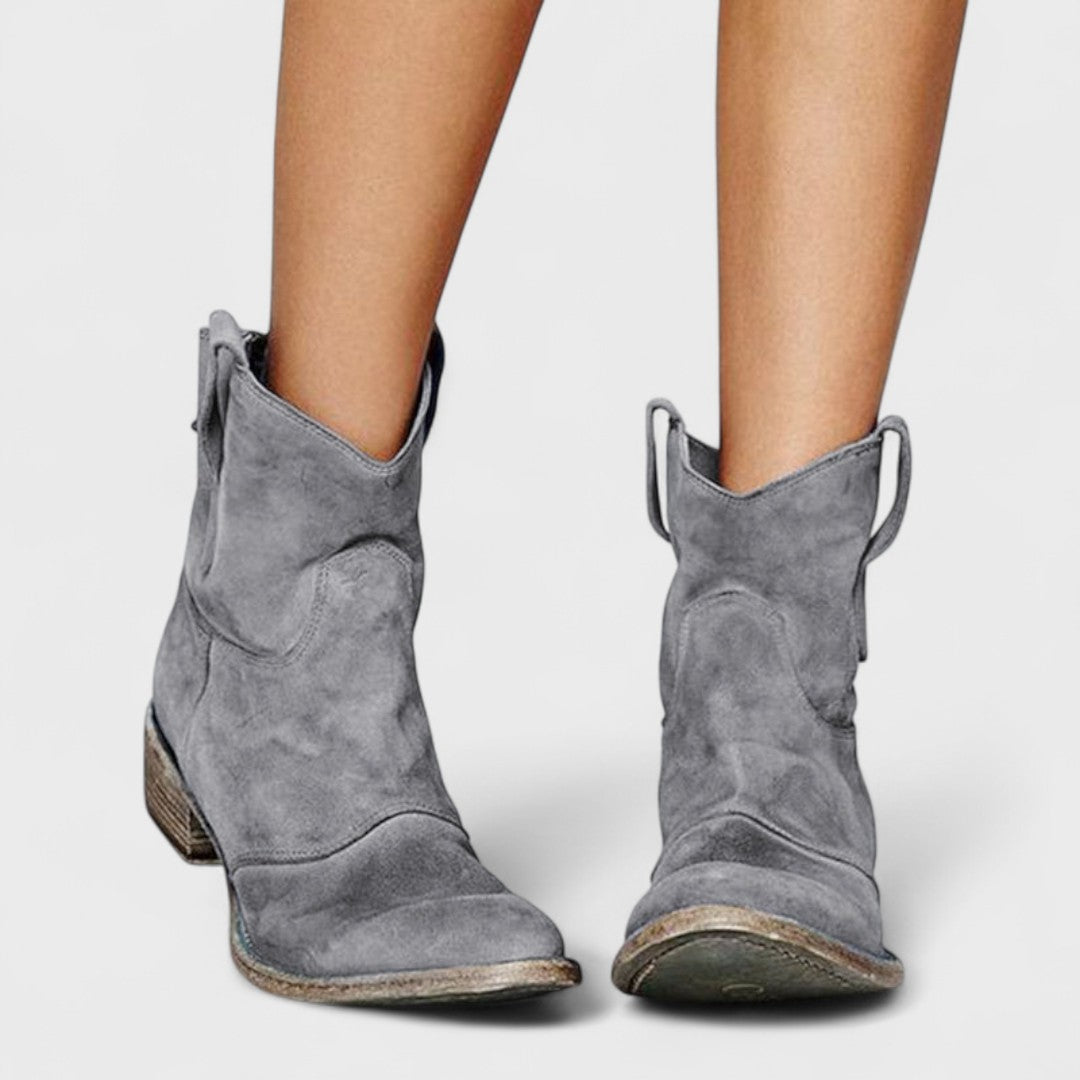 Carlotta - Timeless Ankle Boots