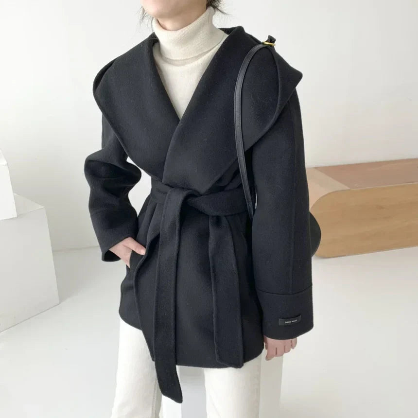 Elira – Wool coat with hood
