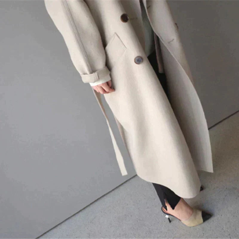 Victoria - Sophisticated Long Overcoat