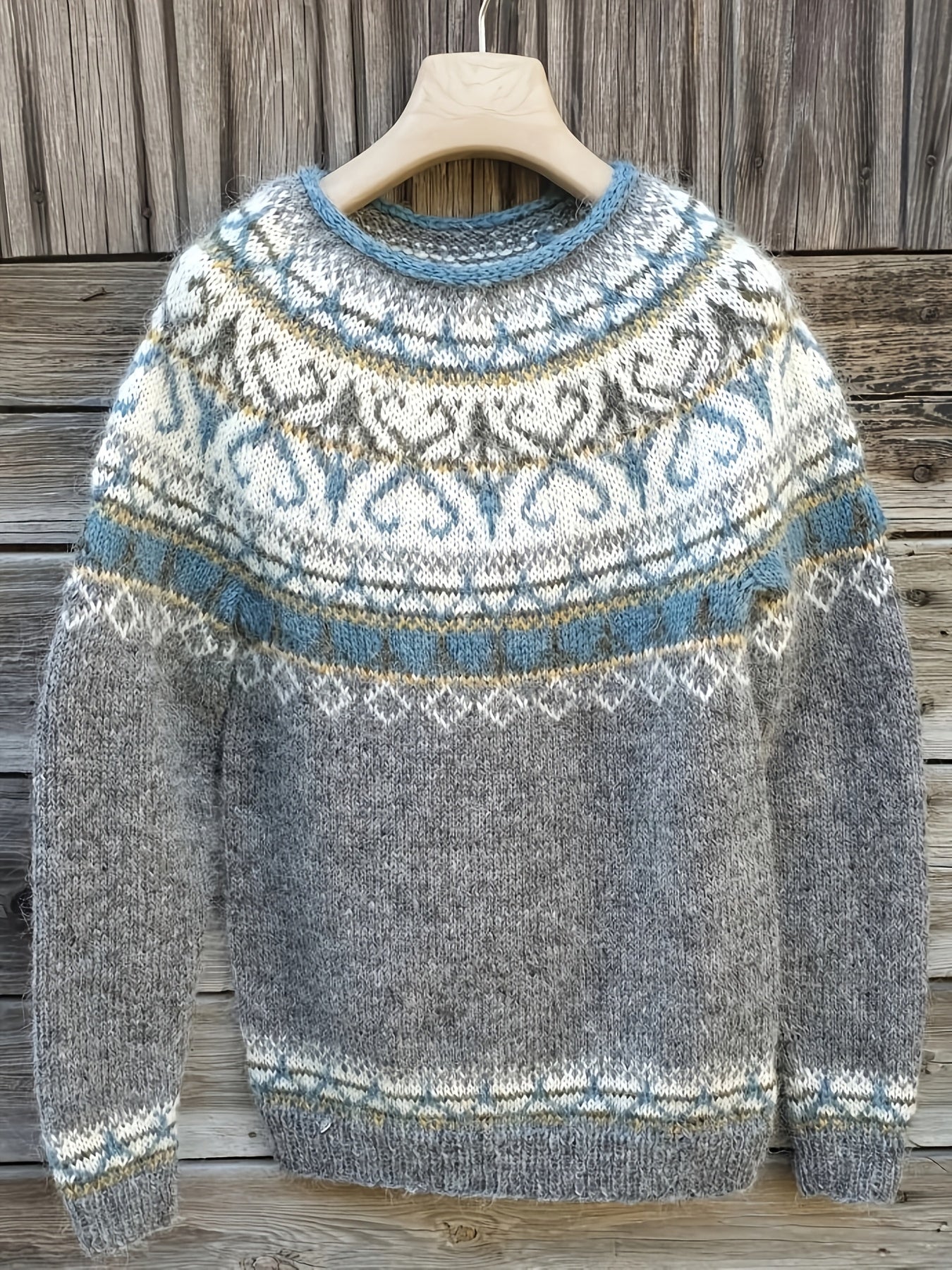 Luxe | Elegant and Warm Nordic Sweater for Winter