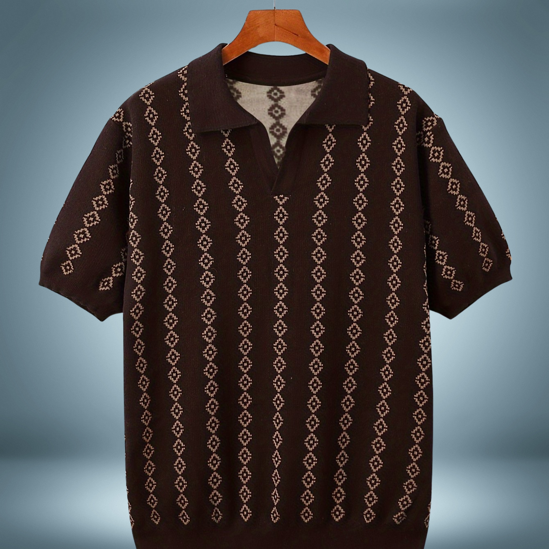 King's Heir V-Neck Lapel