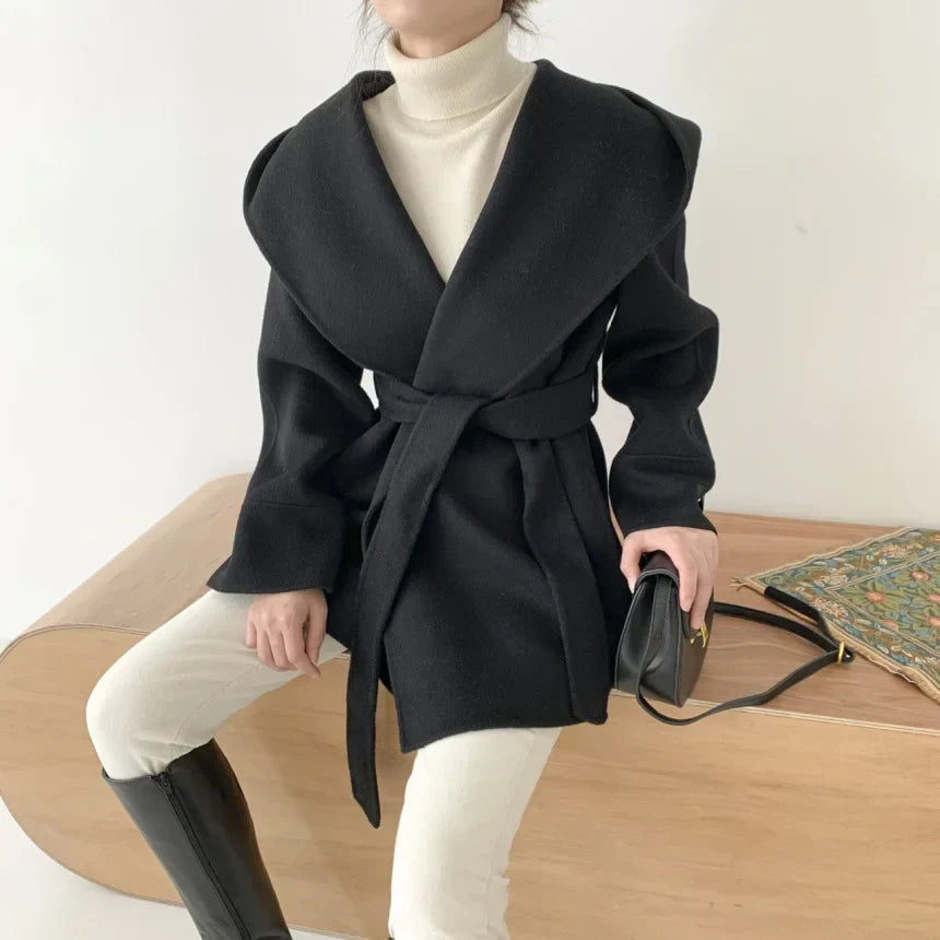 Elira – Wool coat with hood