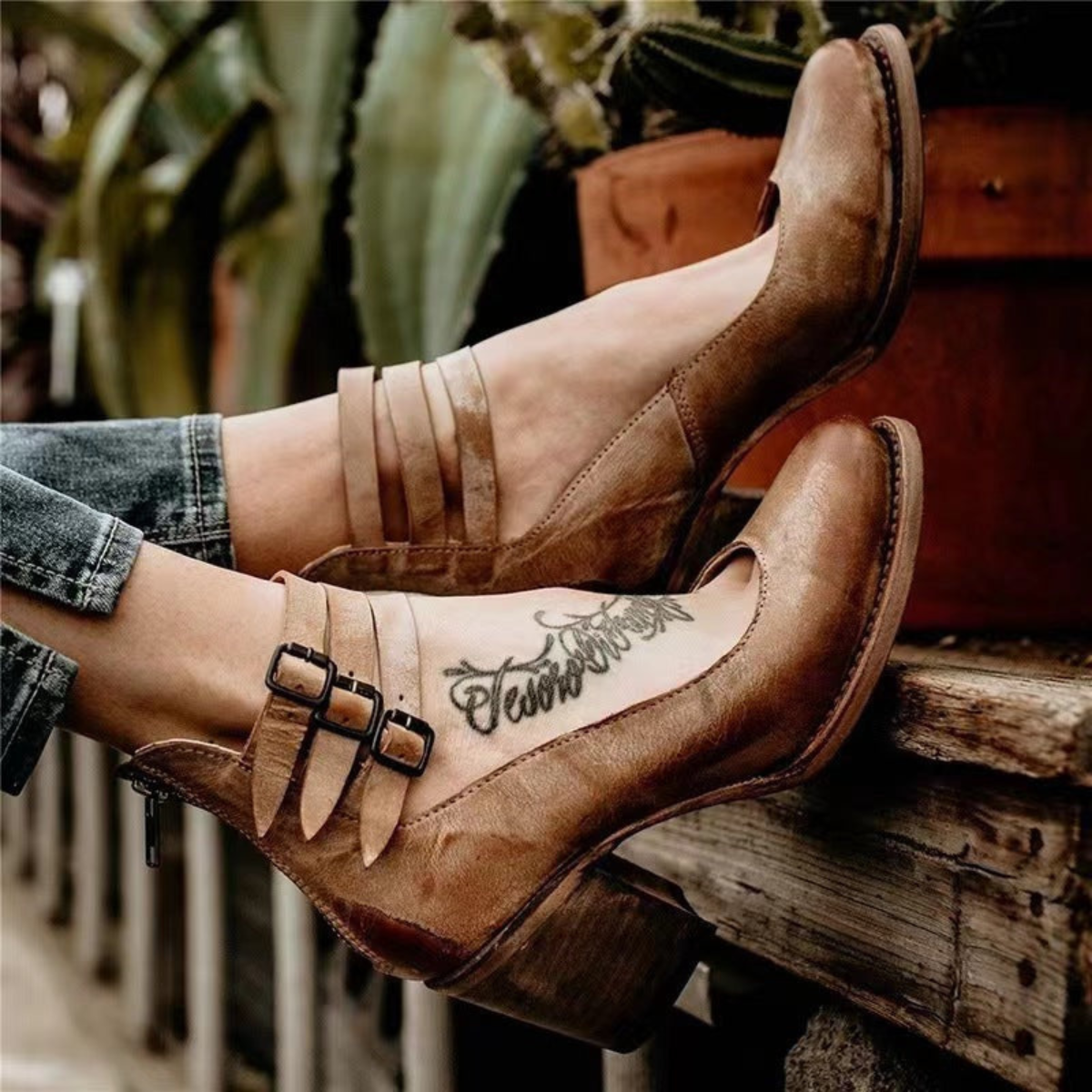 Mira™ | Minimalist Leather Sandal